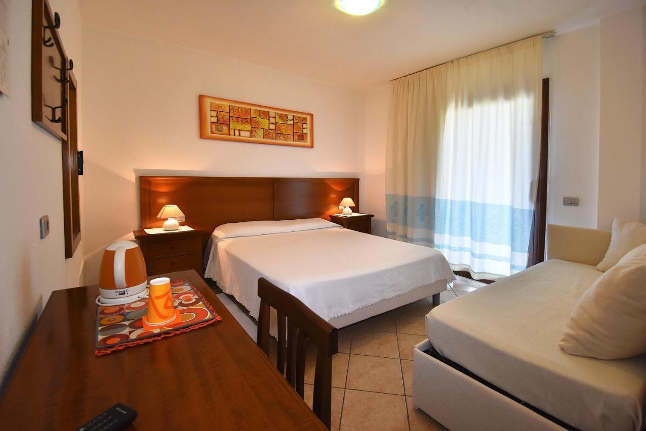 Hotel Il Girasole 维拉西米乌斯 外观 照片