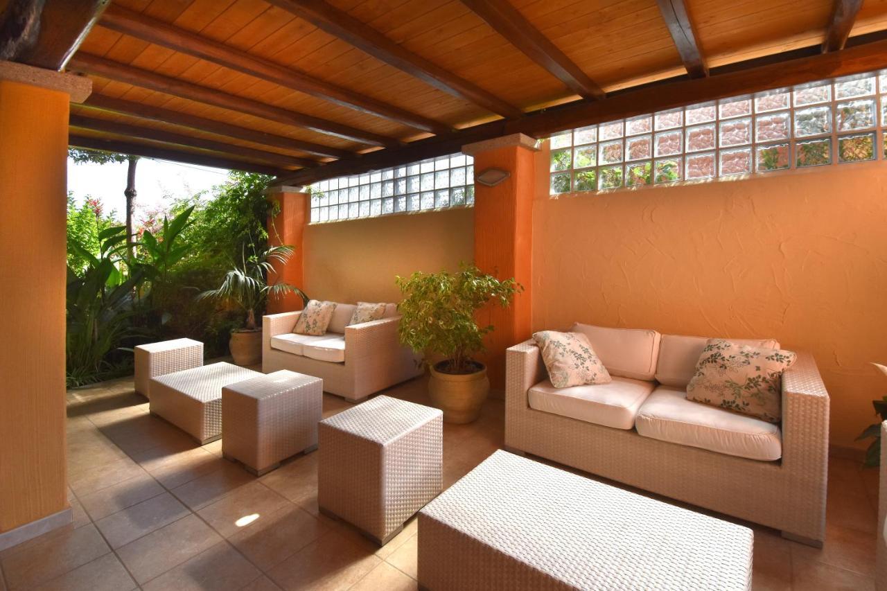 Hotel Il Girasole 维拉西米乌斯 外观 照片
